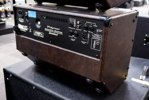Store Special Product - Traynor - AM Standard 2-Channel Stereo Acoustic Guitar Amp - 150 Watts